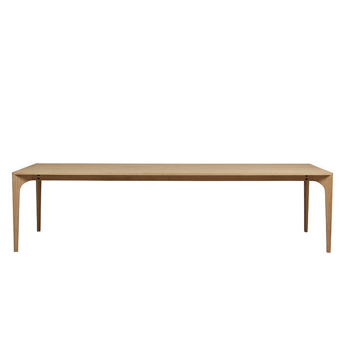 Huxley Curve Dining Tables